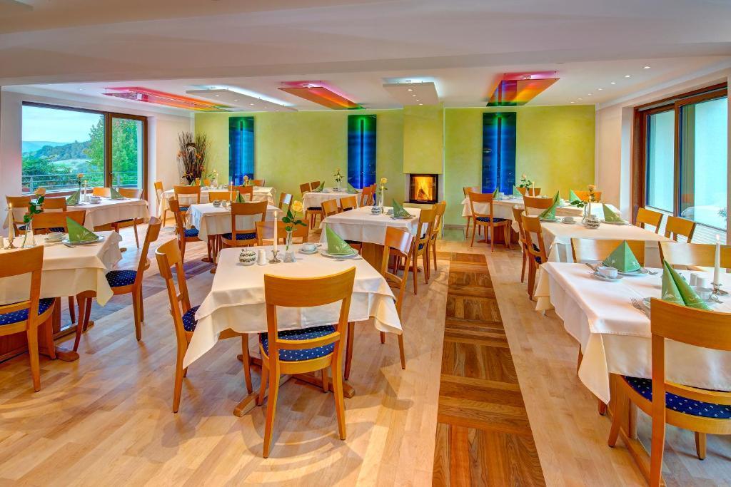 Hotel Schmitt Garni Monchberg  Экстерьер фото