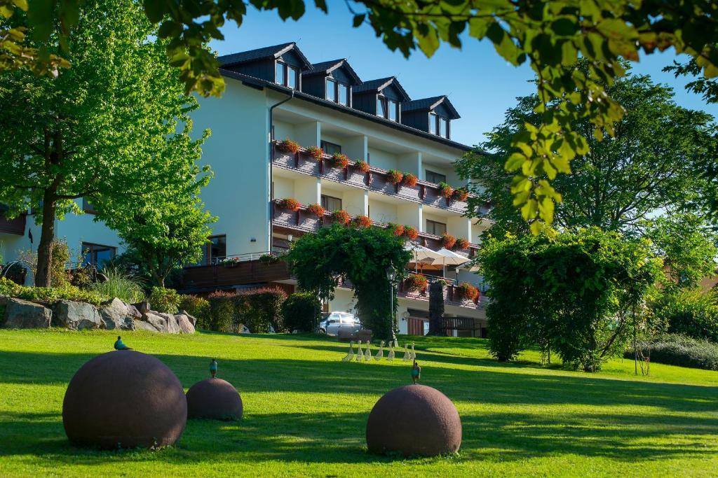 Hotel Schmitt Garni Monchberg  Экстерьер фото